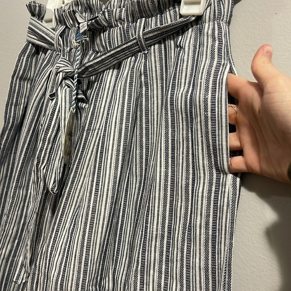 Hayden Striped Wide-Leg Pants with Bow Tie NWT L - Picture 4 of 8